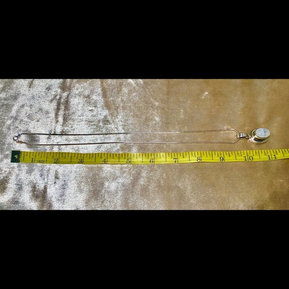 Gorgeous Moonstone 925 Sterling Silver Necklace - Picture 16 of 16